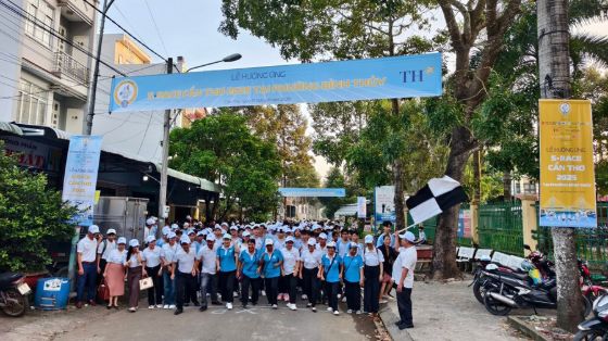 Ảnh của Giải chạy học sinh 'S-Race 2025' thu hút hàng nghìn học sinh TP Cần Thơ tham gia